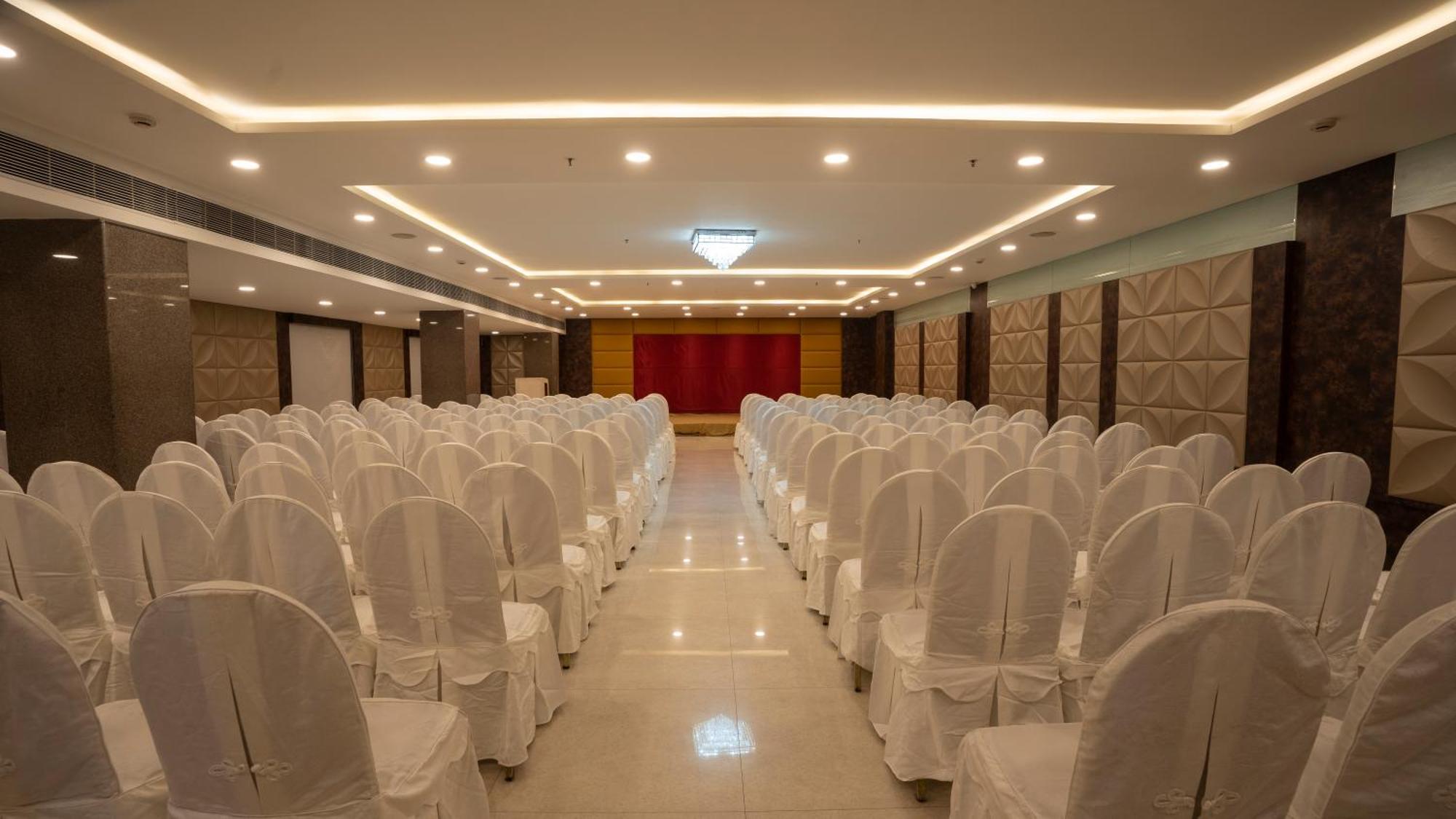 Grand Continent Secunderabad A Sarovar Portico Affiliate Hotel Exterior photo